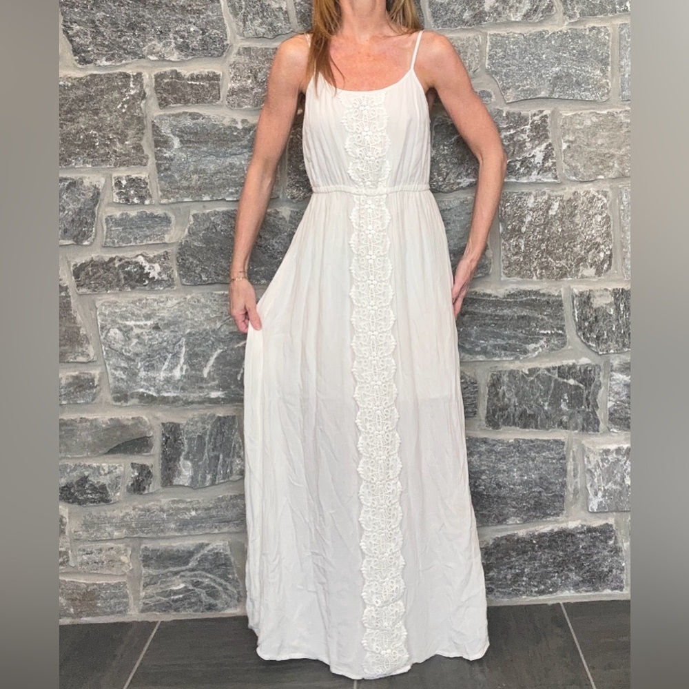 Mossimo White Maxi Scoop Neck Sundress w/Lace Detail